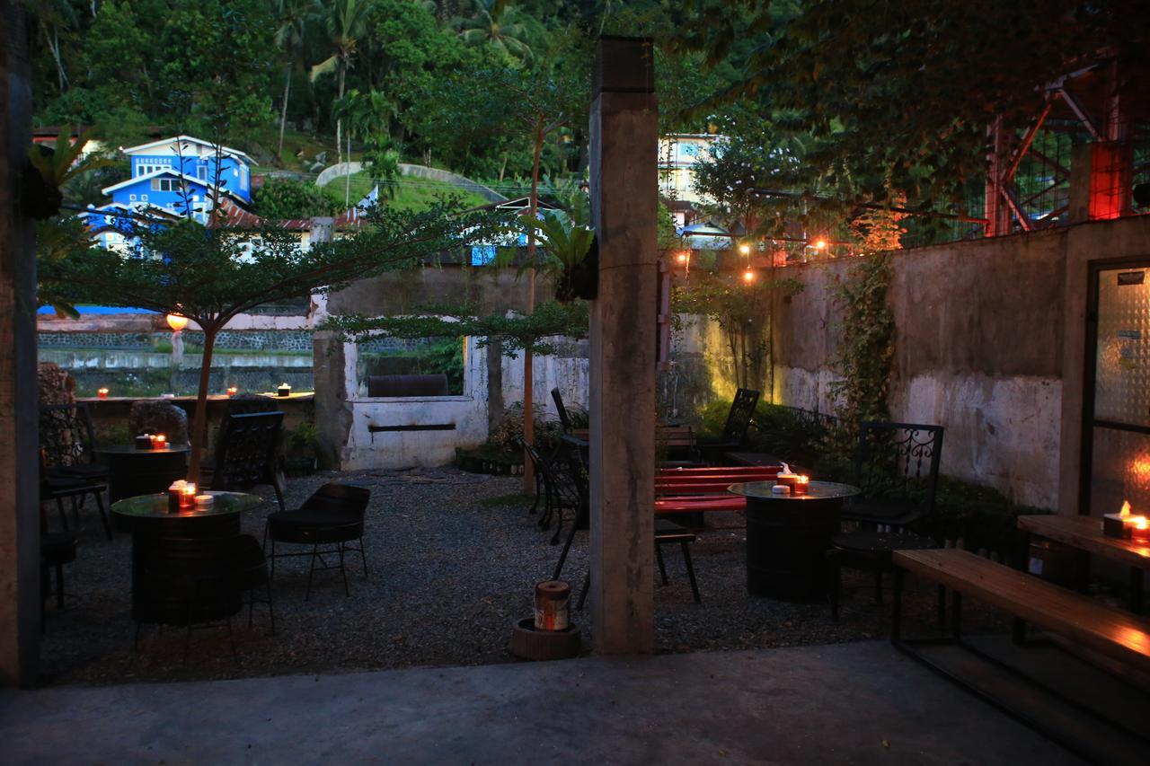Bat & Arrow Hotel Padang  Eksteriør billede