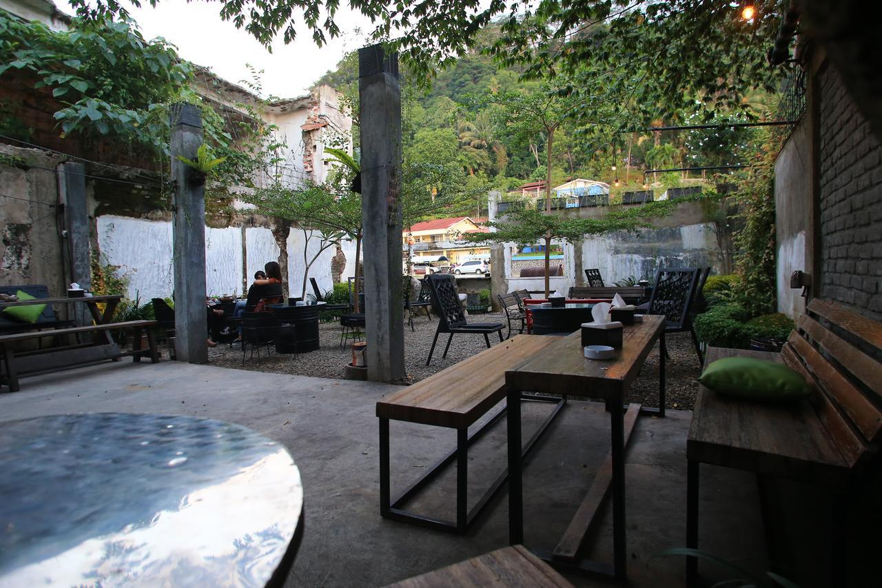 Bat & Arrow Hotel Padang  Eksteriør billede