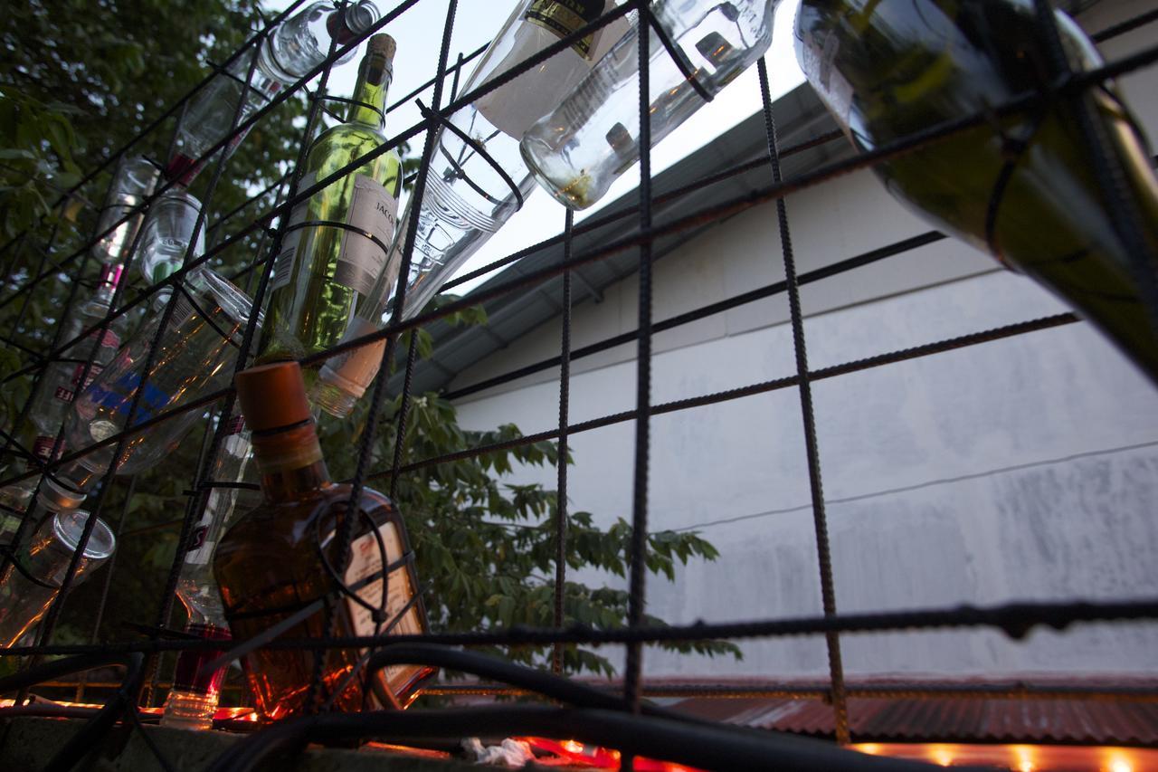Bat & Arrow Hotel Padang  Eksteriør billede