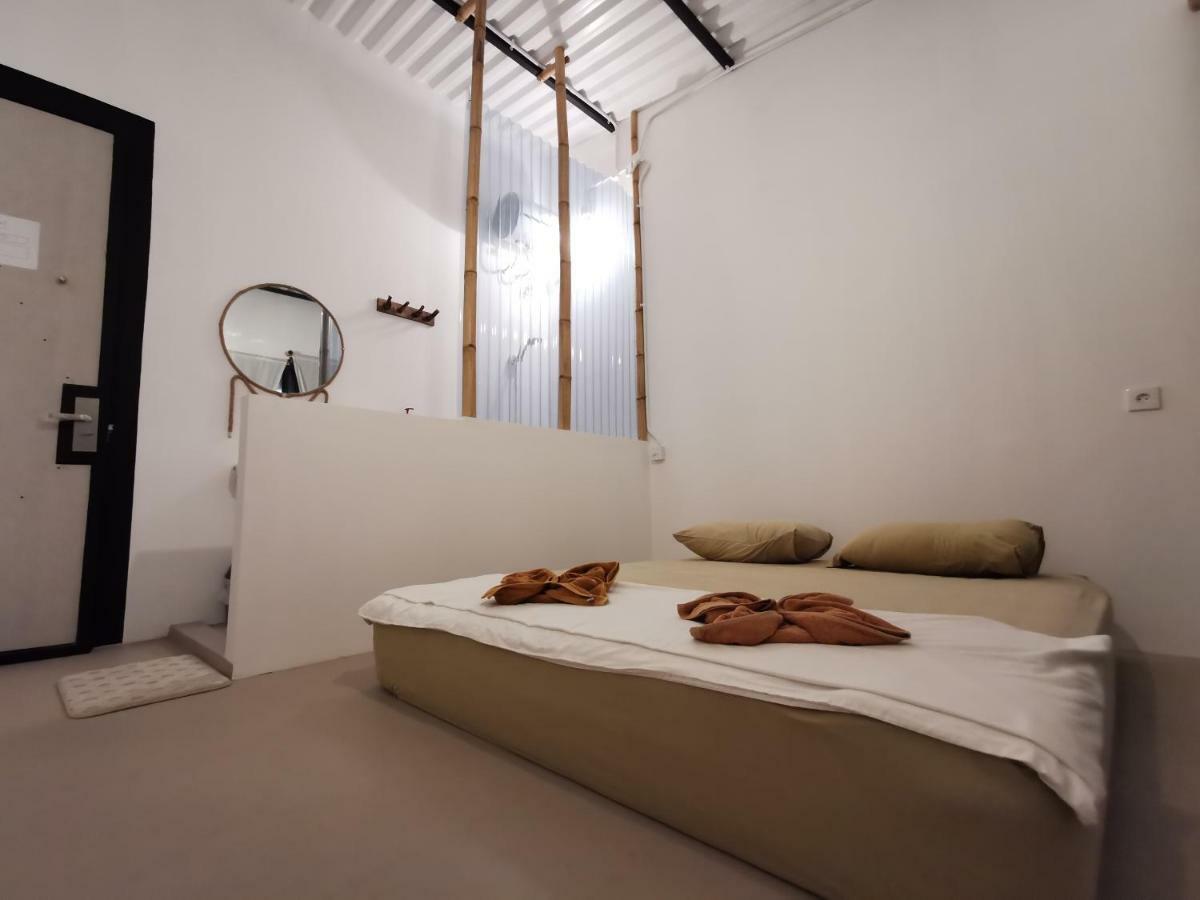 Bat & Arrow Hotel Padang  Værelse billede